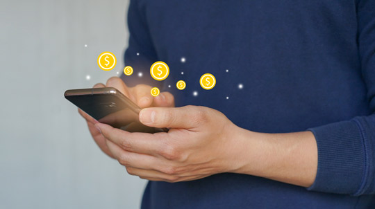 Promos 540 Person on phone